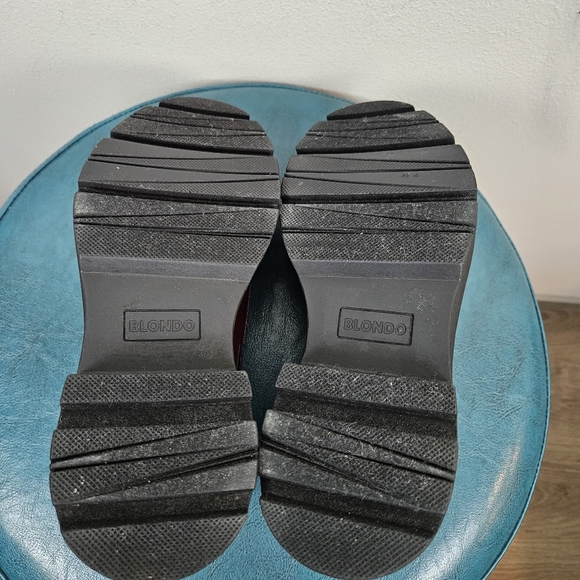 BLONDO Red Patent Leather Waterproof Lug Sole Loafers Size 8M - Picture 8 of 9